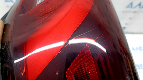 Фонарь внешний крыло правый Ford Escape MK4 23-26 LED, потерт
