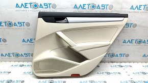 Обшивка двери карточка задняя правая VW Passat b7 12-15 USA беж с беж вставкой кожа, подлокотник беж кожа, молдинг серый глянец, вмятины