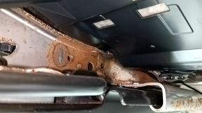 Banchetă spate stânga Ford Escape MK4 23-24 fără airbag, mecanică, combinație piele + stofă, neagră cu cusături roșii, glisiere ruginite, pentru curățare chimică, îndoite