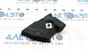 Уплотнитель крыла внутренний левыйToyota Prius 50 Prime 17-22