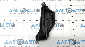 Заглушка переднего бампера левая Toyota Prius V 15-17 рест под поворотник, структура
