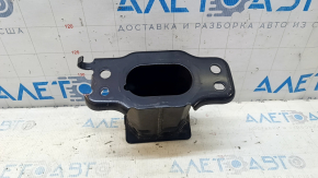 Клык усилителя переднего бампера левый Toyota Prius V 15-17 рест