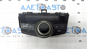 Управление климат-контролем Toyota Prius V 12-17 царапины на стекле