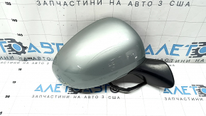 Зеркало боковое правое в сборе Toyota Prius V 12-17 5 пинов, зеленое, царапина