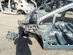 Четверть передняя левая Toyota Prius V 12-17 на кузове, зеленая, замята