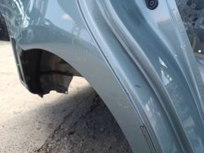 Четверть крыло задняя правая Toyota Prius V 12-17 на кузове, зеленая, после ремонта, тычки