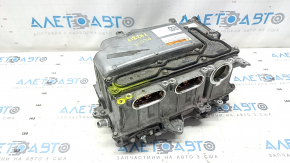 Инвертор Toyota Prius V 12-17 примяты трубки