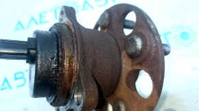 Butuc spate stânga Toyota Prius 50 Prime 16-22 FWD AISIN ruginit