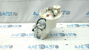 Топливный насос бензонасос Toyota Prius V 12-17