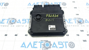 Блок ECU компьютер двигателя Toyota Prius V 12-17 пробит корпус