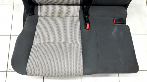 Задний ряд сидений 2 ряд правое Toyota Prius V 15-17 велюр темно-серое с серым, царапины на спинке, под химчистку, примято