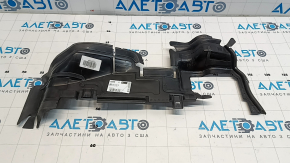 Дефлектор радиатора правый Audi Q5 80A 18-24 3.0T