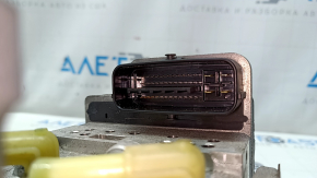 ABS АБС в сборе с ГТЦ Toyota Prius V 15-16