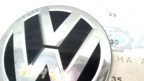 Эмблема решетки радиатора VW Jetta 19-21 под дистроник, песок, царапины