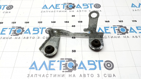 Кронштейн корпуса воздушного фильтра нижний Mitsubishi Outlander 22-26 2.5