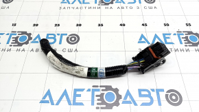 Фишка на блок ECU компьютера двигателя Mitsubishi Outlander 22-26 2.5 черная малая