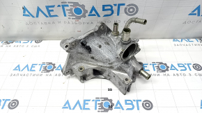Корпус помпы и термостата Mitsubishi Outlander 22-26 2.5