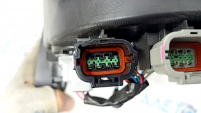 Фара передняя правая Mitsubishi Outlander 22-26 LED