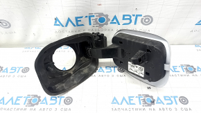 Лючок бензобака Mitsubishi Outlander 22-26 с корпусом