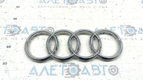 Эмблема решетки радиатора grill Audi Q5 80A 18-20 хром