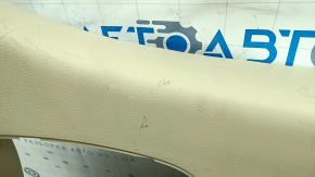 Обшивка двери багажника Subaru b10 Tribeca бежевая, потертости, царапины, надломаны крепления