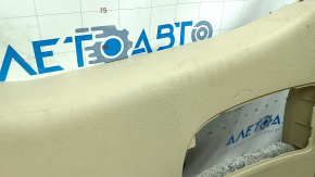 Обшивка двери багажника Subaru b10 Tribeca бежевая, потертости, царапины, надломаны крепления