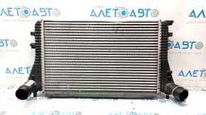 Интеркулер VW Passat b8 16-19 USA примят