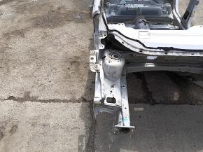 Четверть передняя правая Ford Escape MK3 17-19 рест на кузове, белая