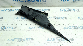 Накладка задней стойки задняя правая Ford Mustang mk6 15-23 купе, черная, царапины