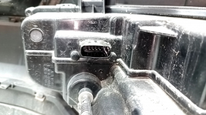 Бампер передний всборе Ford Mustang mk6 18-23 рест, красный, царапины, потертоси, песок, тычки