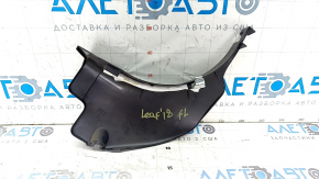 Накладка передней стойки нижняя левая Nissan Leaf 18-24 черная царапины