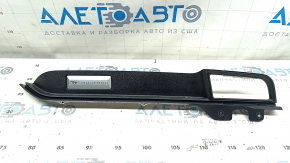 Накладка передней панели правая Ford Mustang mk6 15-23 черная, без дефлектора, с эмблемой
