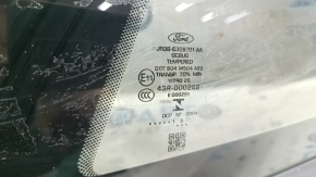 Форточка глухое стекло задняя левая Ford Mustang mk6 15-23 купе, царапина, надорван уплотнитель
