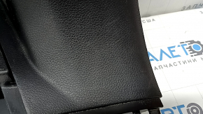 Обшивка арки правая Nissan Rogue 19-20 черный под 2 ряда, царапины