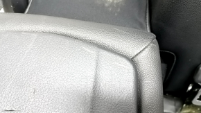 Scaune spate, rândul 2, stânga, Nissan Rogue 19-20, piele neagră, perforată, cu centură de siguranță, pentru curățat, ruginită în partea de jos, zgârieturi