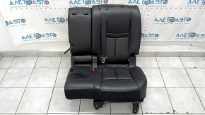 Scaune spate, rândul 2, stânga, Nissan Rogue 19-20, piele neagră, perforată, cu centură de siguranță, pentru curățat, ruginită în partea de jos, zgârieturi