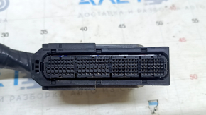 Фишка на блок ECU компьютер двигателя Lexus RX450h 20-22 большая