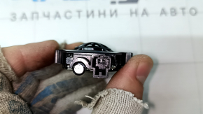 Пищалка передней стойки левая Audi Q3 83A 19-25
