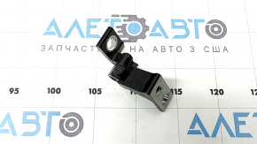 Петля двери нижняя задняя левая Audi Q3 83A 19-25 2 части