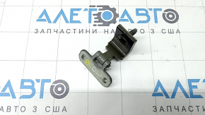 Петля двери багажника левая Audi Q3 83A 19-25