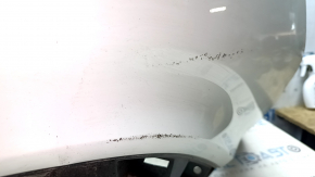 Бампер задний голый Nissan Leaf 18-22 белый QAK, царапины, сломаны крепления