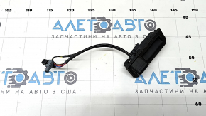 Камера заднего вида с кнопкой и ручкой открывания багажника Audi Q3 83A 19-25