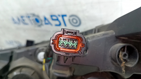 Фара передняя правая в сборе Nissan Leaf 18-24 галоген с креплением, песок