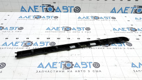 Накладка передней панели правая Audi A3 8V 15-20 4d, 5d под алюминий, царапины
