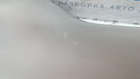 Обшивка двери багажника нижняя Nissan Leaf 18-24 серая, побелел пластик