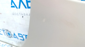 Накладка задней стойки левая Nissan Leaf 18-24 серая побелел пластик