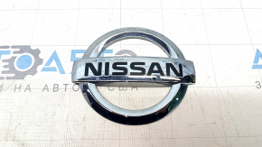 Эмблема логотип Nissan двери багажника Nissan Leaf 18-22 сломаны направляйки