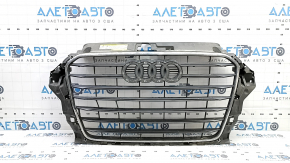 Решетка радиатора grill в сборе Audi A3 8V 15-16 графит, под парктроники, треснута, без эмблемы