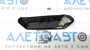 Накладка фонаря внутреннего двери багажника правая Audi Q3 83A 19-25