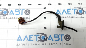 Фишка фонаря внешнего крыло правая Audi Q3 83A 19-25 LED